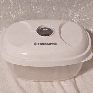 Food Saver Vacuum Sealer Storage Container Never Used!!